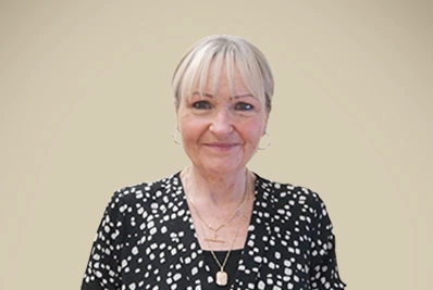 Julia Hunt